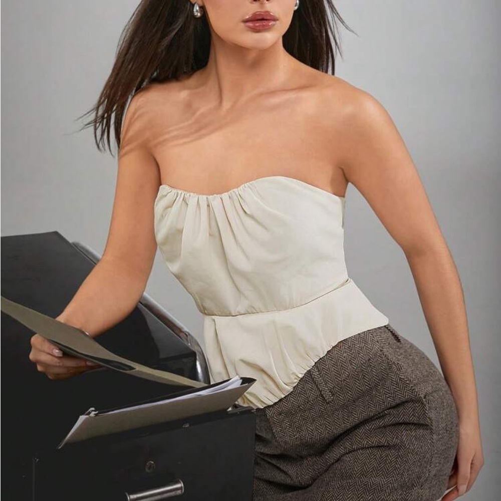 Ruched sweetheart neck tube top
